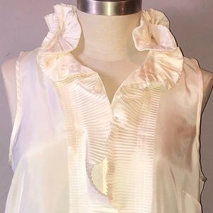 ⭐️Host Pick⭐️ J. Crew Victoria Ruffle Cami Size 6
